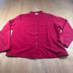 TravelSmith Women’s L Red Button Front Mandarin Collar Top Long Sleeve